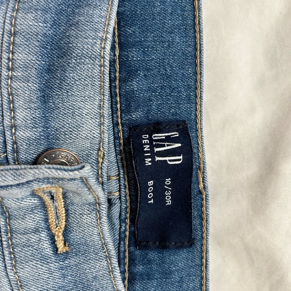 NWOT Gap boot cut jeans - Picture 3 of 5